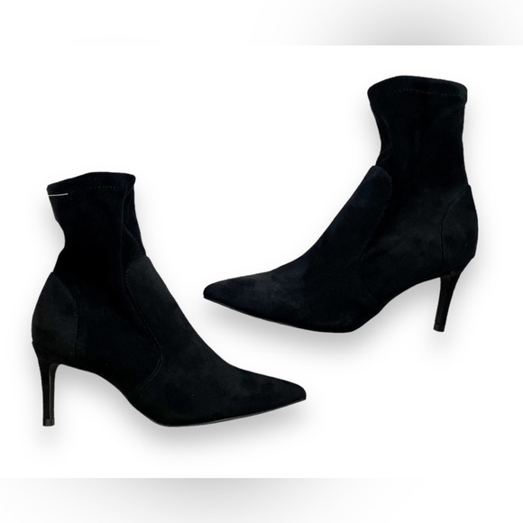 XOXO Shoes - NEW XOXO Idalesse Black Sock Boots